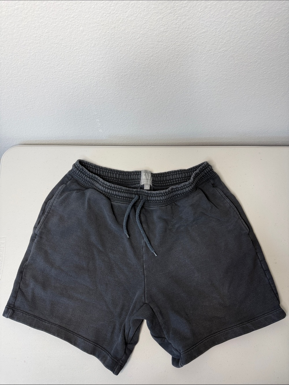 GAP Men's Black Drawstring Athletic Shorts